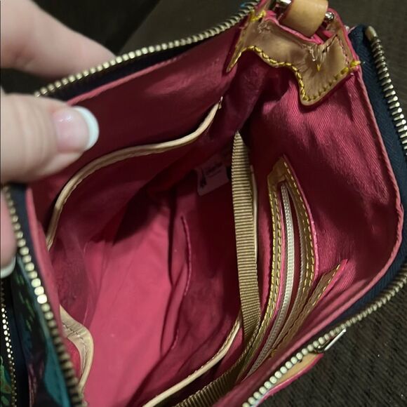 Dooney & Bourke Disney Alice in Wonderland hard to find Crossbody bag - Picture 10 of 11